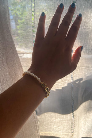 Half & Half Bracelet - Gold Chain and Pearl